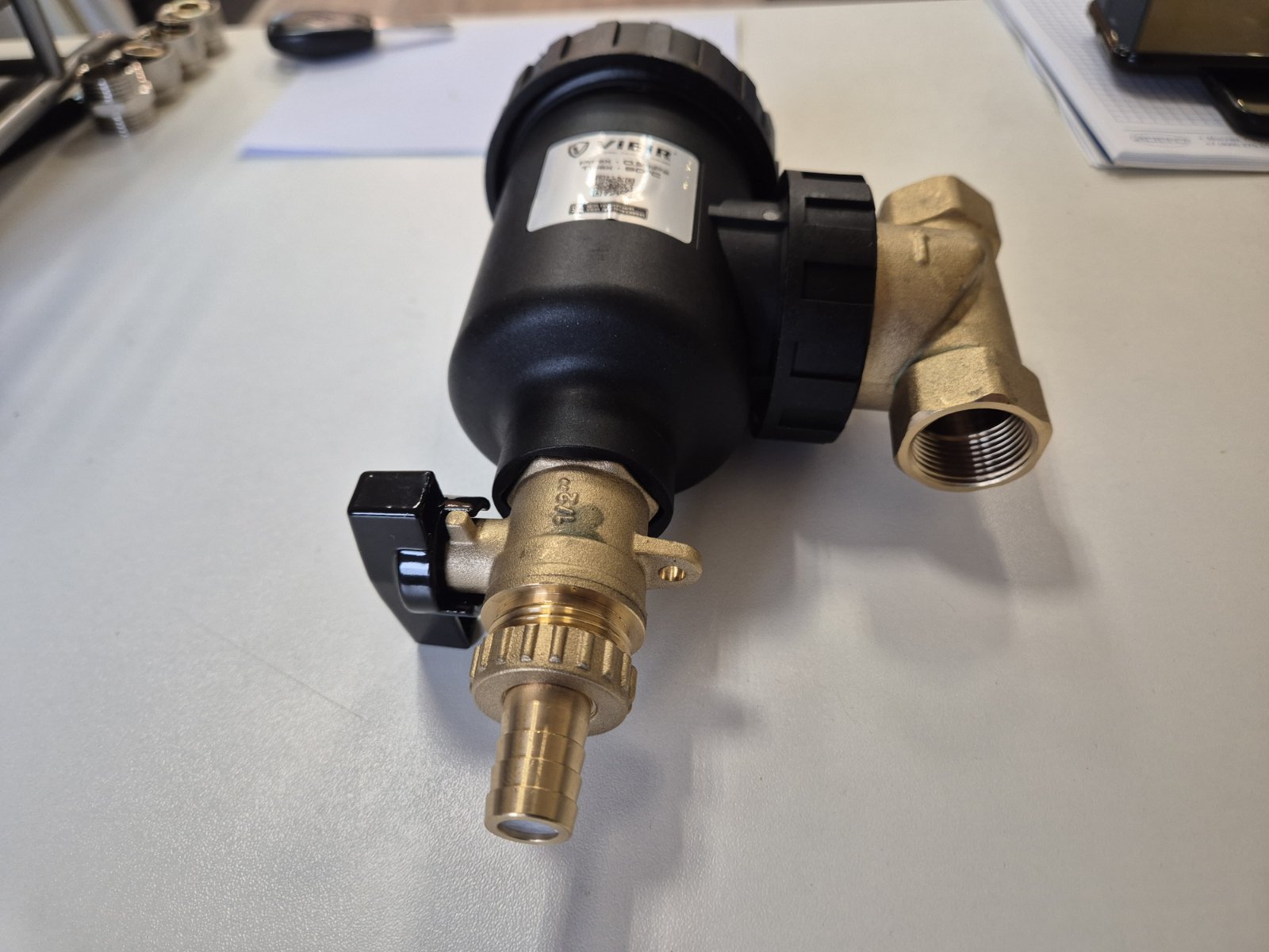 Универсальный самопромывной магнитный фильтр-дешламатор 3/4" VR1141 Vieir фото3