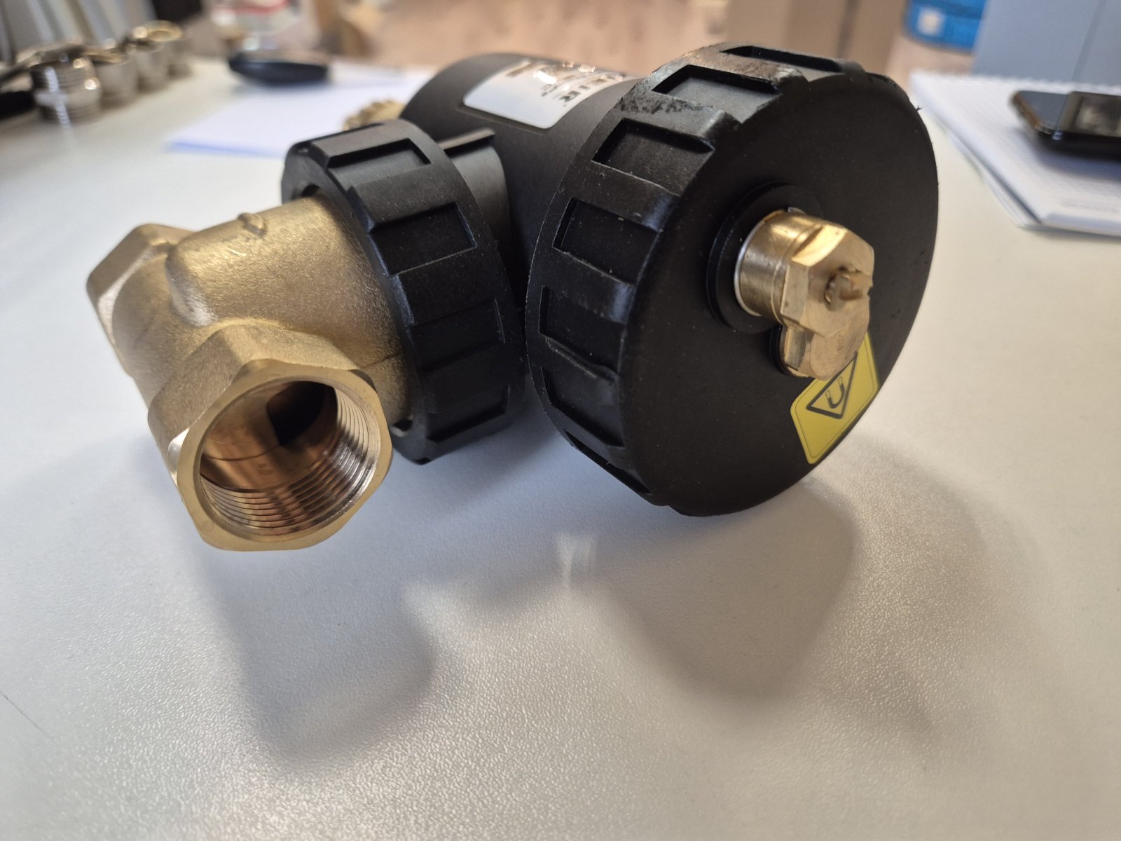 Универсальный самопромывной магнитный фильтр-дешламатор 1/2" VR1140 Vieir фото3