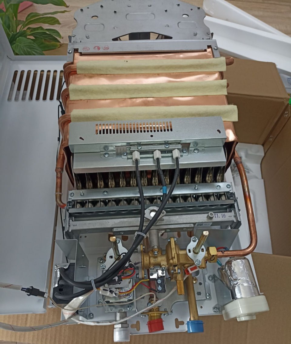 Газовый проточный водонагреватель Haier AquaJet 12 AM фото6